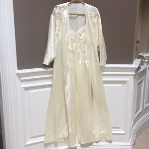 Natori long gown chemise peignoir & robe set. M